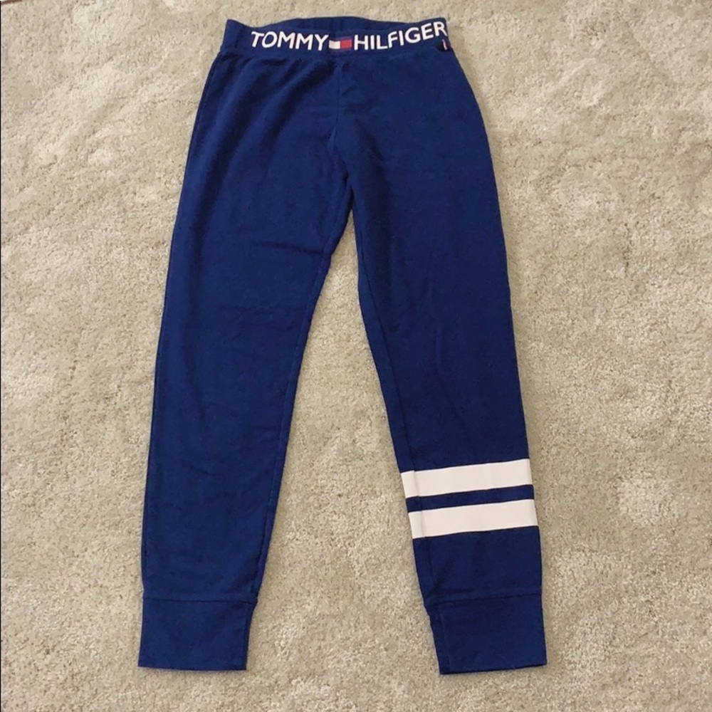 Girls Tommy Hilfiger sweatpants (size 12/14)